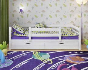 Детская кровать из массива березы Соня-5 (Белый/Лак) в Казани - kazan.ok-mebel.com | фото