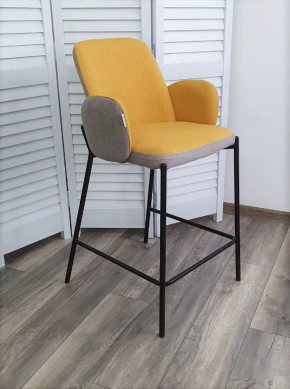 Полубарный стул NYX (H=65cm) VF106 желтый / VF120 серый М-City в Казани - kazan.ok-mebel.com | фото